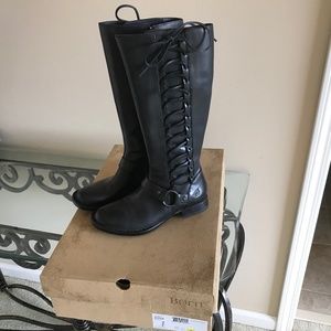 Born tall black boot